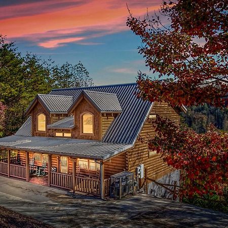 Bearfoot Pines - True Log Cabin - Wi-Fi, Hot Tub, Fishing, Deck With Views! - Mins To Pf Севьервилл Экстерьер фото