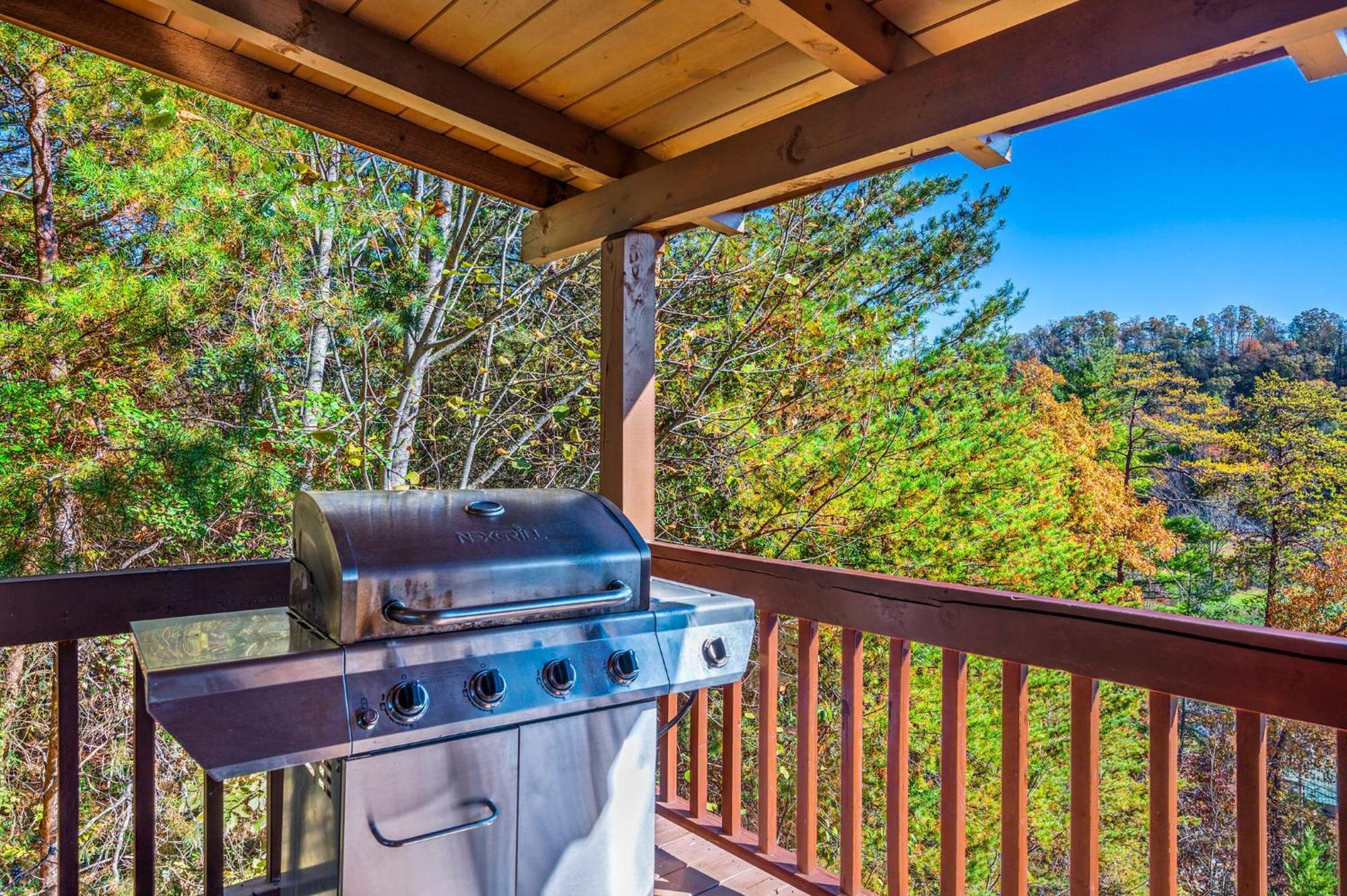 Bearfoot Pines - True Log Cabin - Wi-Fi, Hot Tub, Fishing, Deck With Views! - Mins To Pf Севьервилл Экстерьер фото