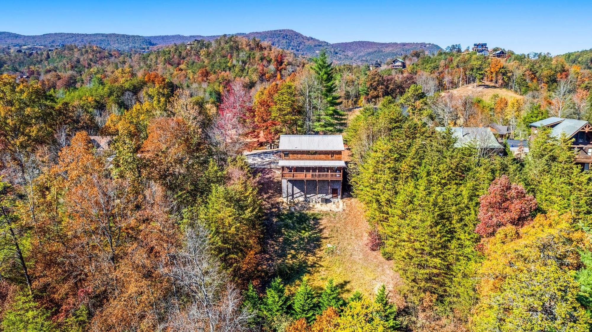 Bearfoot Pines - True Log Cabin - Wi-Fi, Hot Tub, Fishing, Deck With Views! - Mins To Pf Севьервилл Экстерьер фото